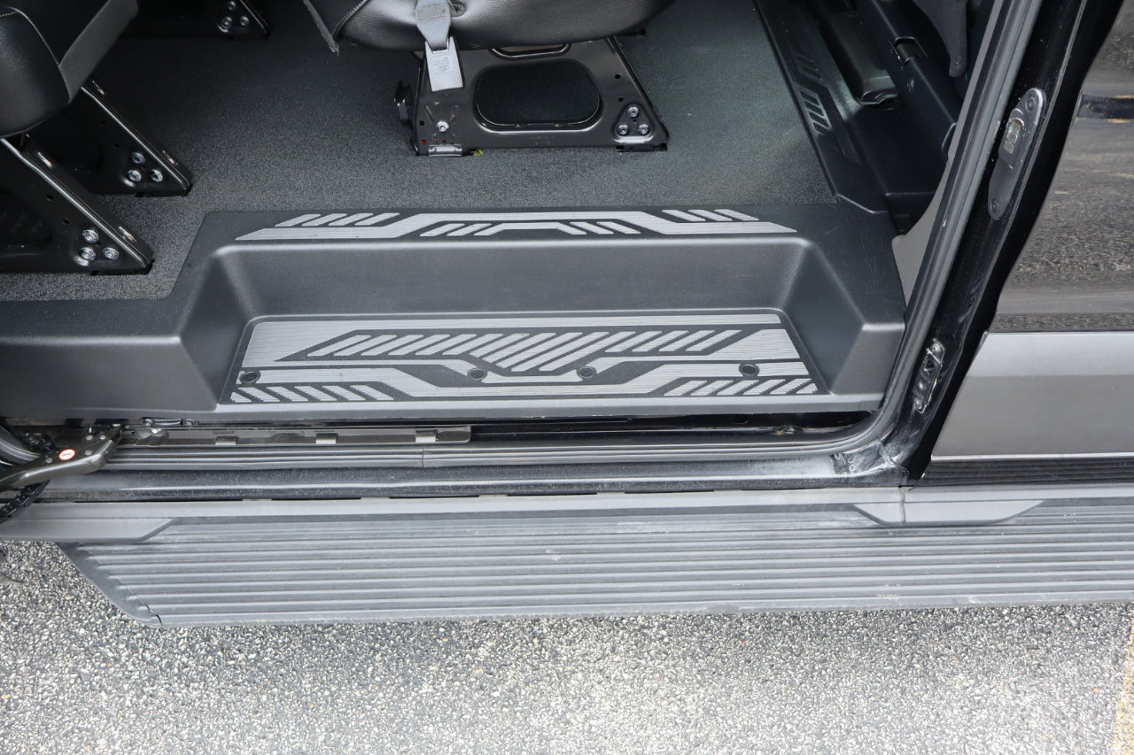 Used 2023 Ford Transit 350 XL image 17