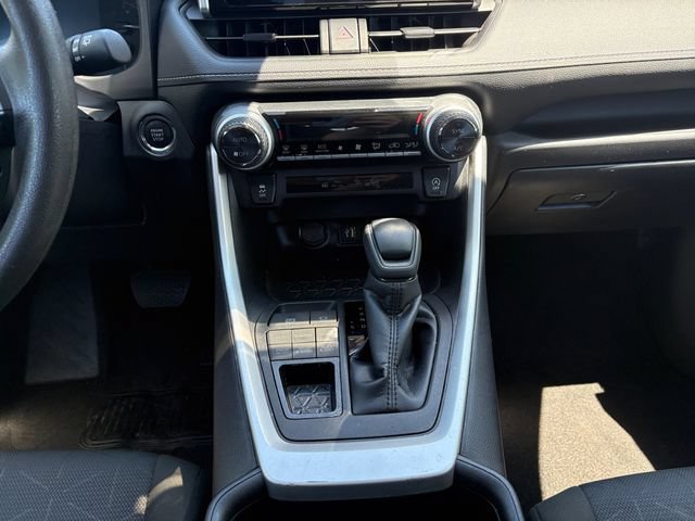 Used 2025 Toyota RAV4 XLE AWD/4WD image 11