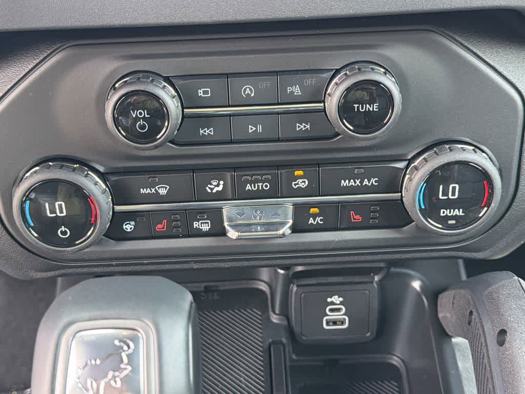 New 2026 Ford Bronco Outer Banks w/ Sasquatch Package AWD/4WD image 28