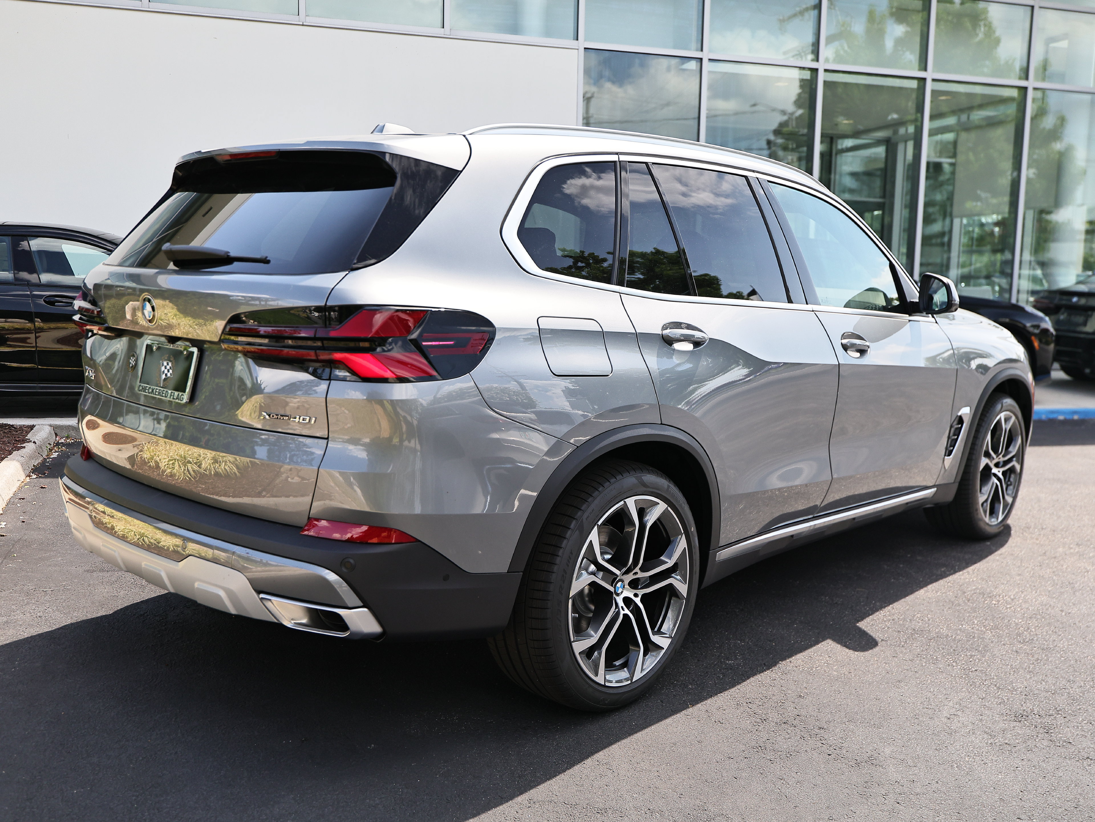 New 2026 BMW X5 xDrive40i w/ Premium Package AWD/4WD image 7