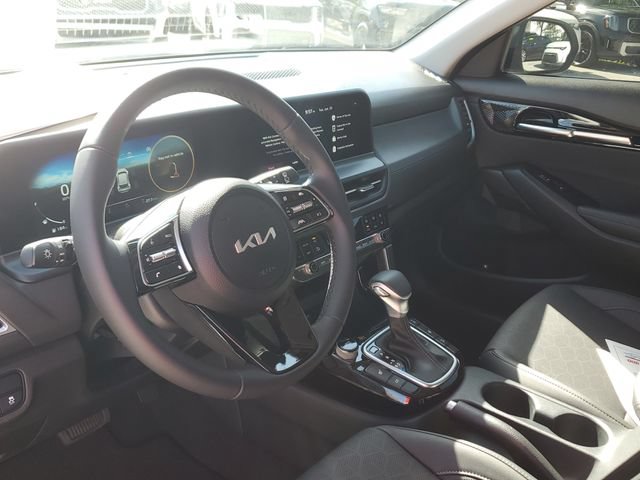 Certified 2024 Kia Seltos EX AWD/4WD image 19