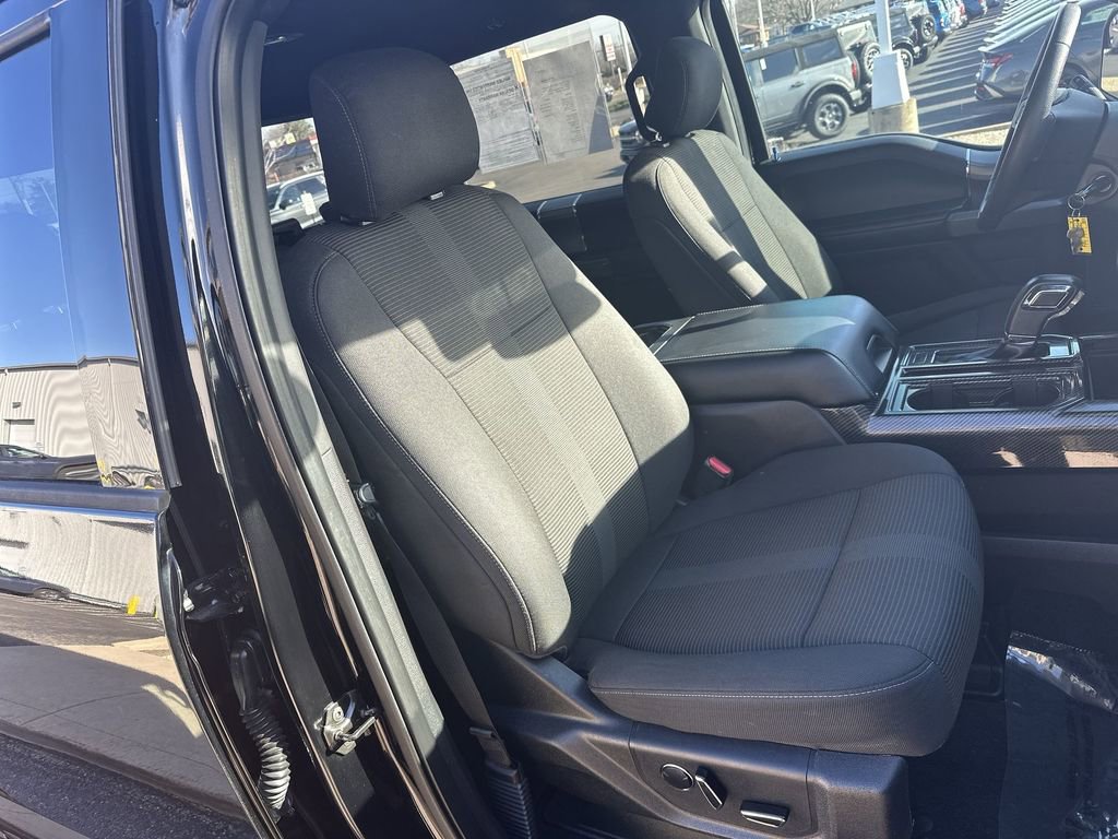 Used 2016 Ford F150 XLT w/ Equipment Group 302A Luxury image 24