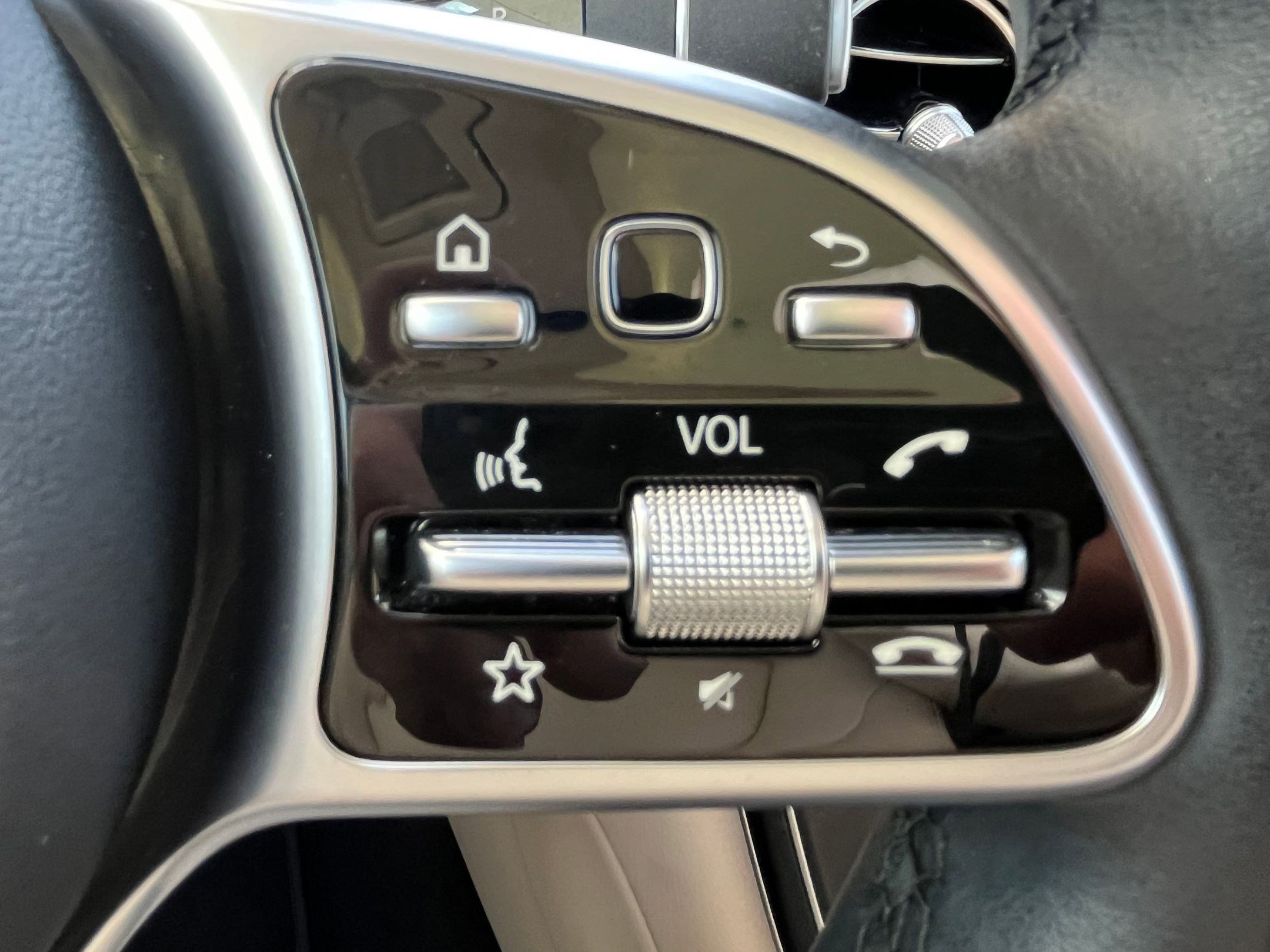 Used 2022 Mercedes-Benz GLC 300 GLC 300 image 31