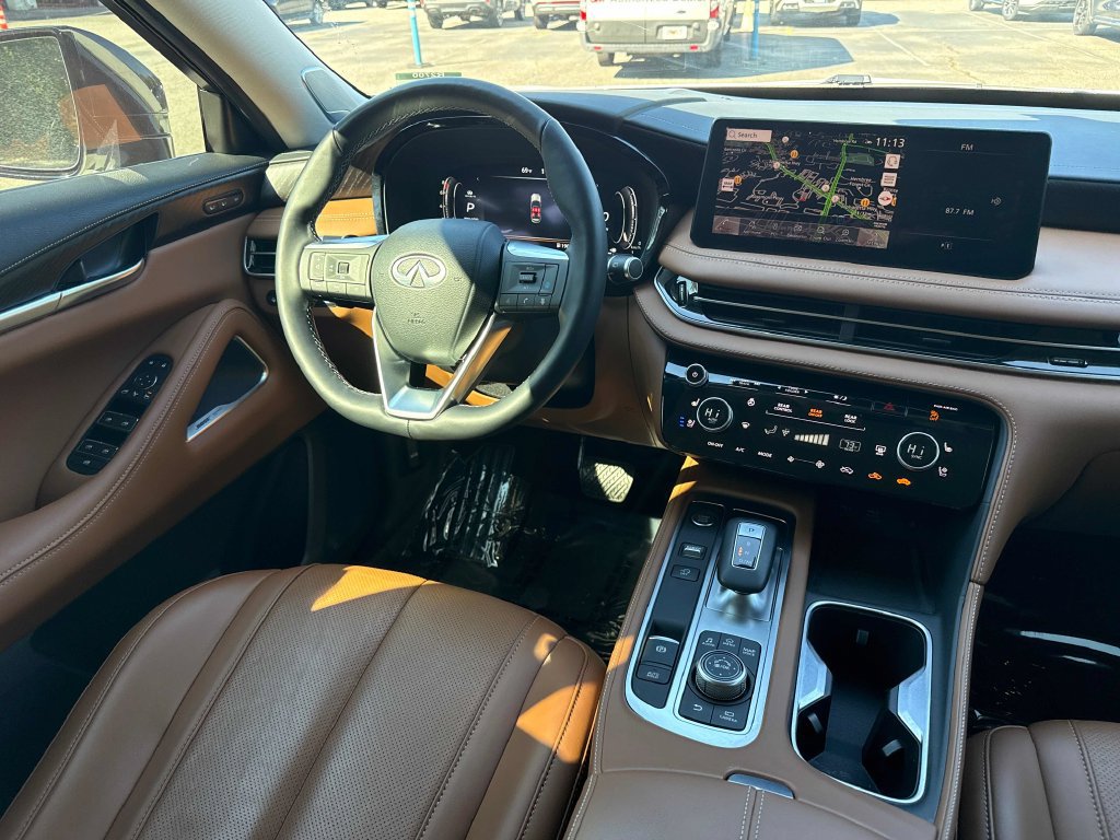 Used 2023 INFINITI QX60 Sensory w/ Vision Package AWD/4WD image 14