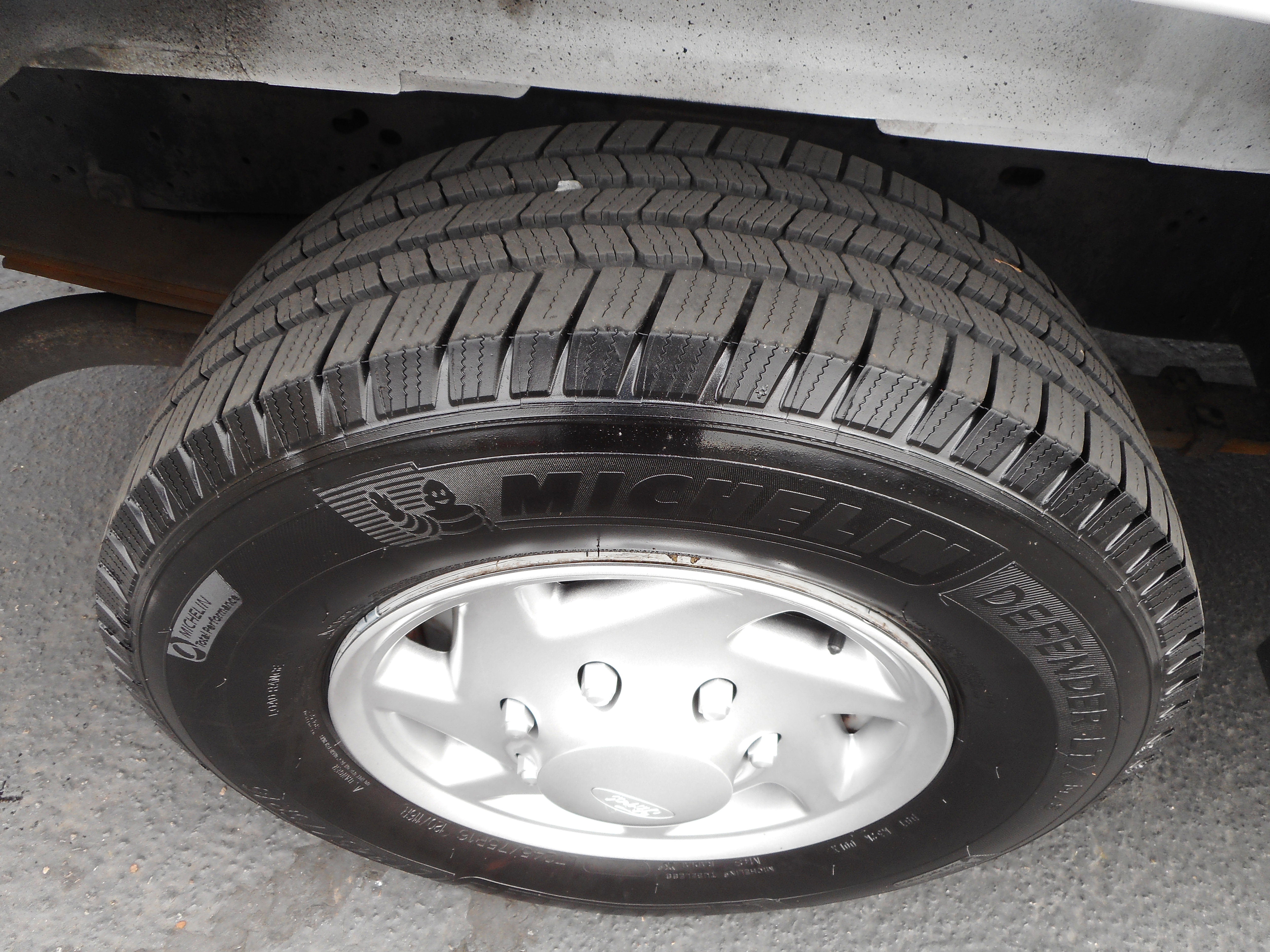 Used 2008 Ford E-350 and Econoline 350 Super Duty image 10