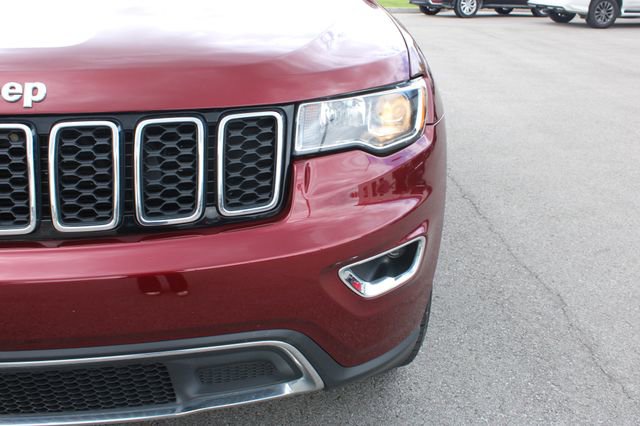 Used 2018 Jeep Grand Cherokee Limited AWD/4WD image 43