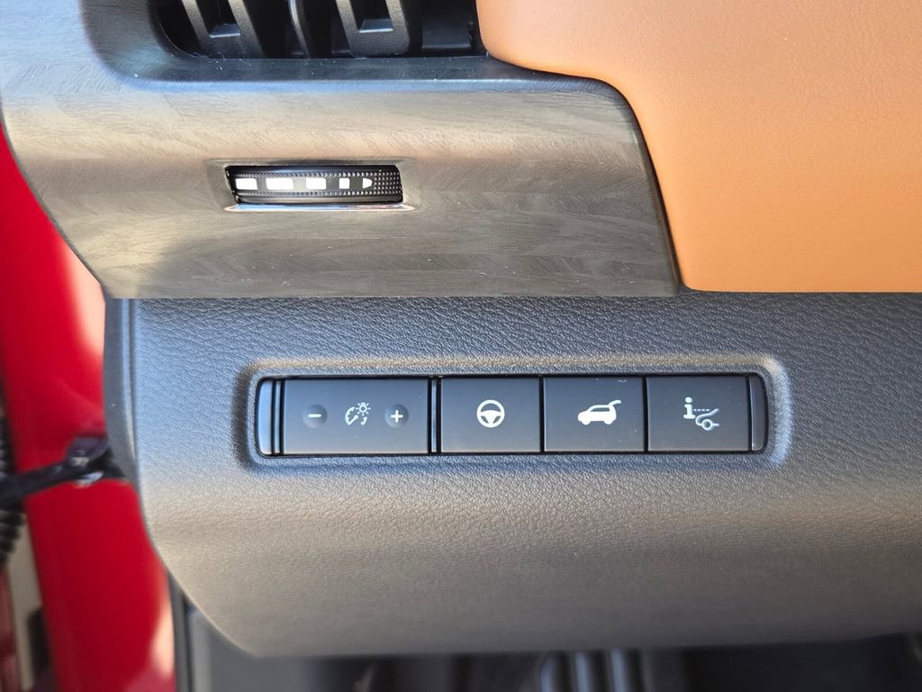 New 2026 Nissan Pathfinder Platinum AWD/4WD image 25