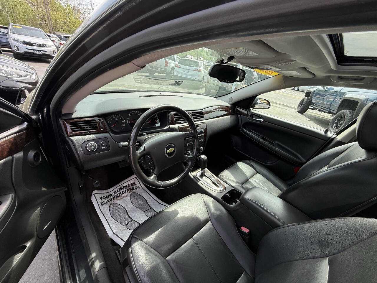 Used 2014 Chevrolet Impala Limited LTZ image 9