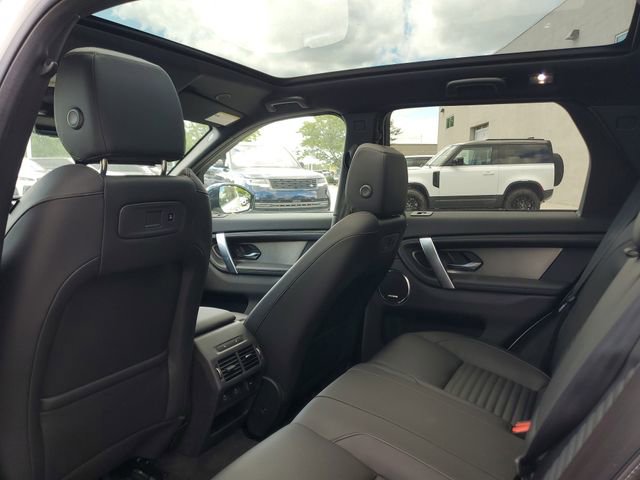 Certified 2025 Land Rover Discovery Sport Dynamic SE image 15