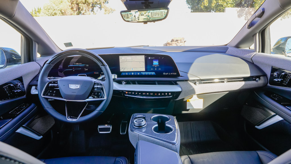 New 2027 Cadillac Optiq Premium Luxury RWD image 10