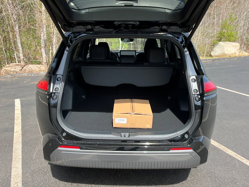 New 2026 Toyota RAV4 XSE w/ Weather Package AWD/4WD image 24