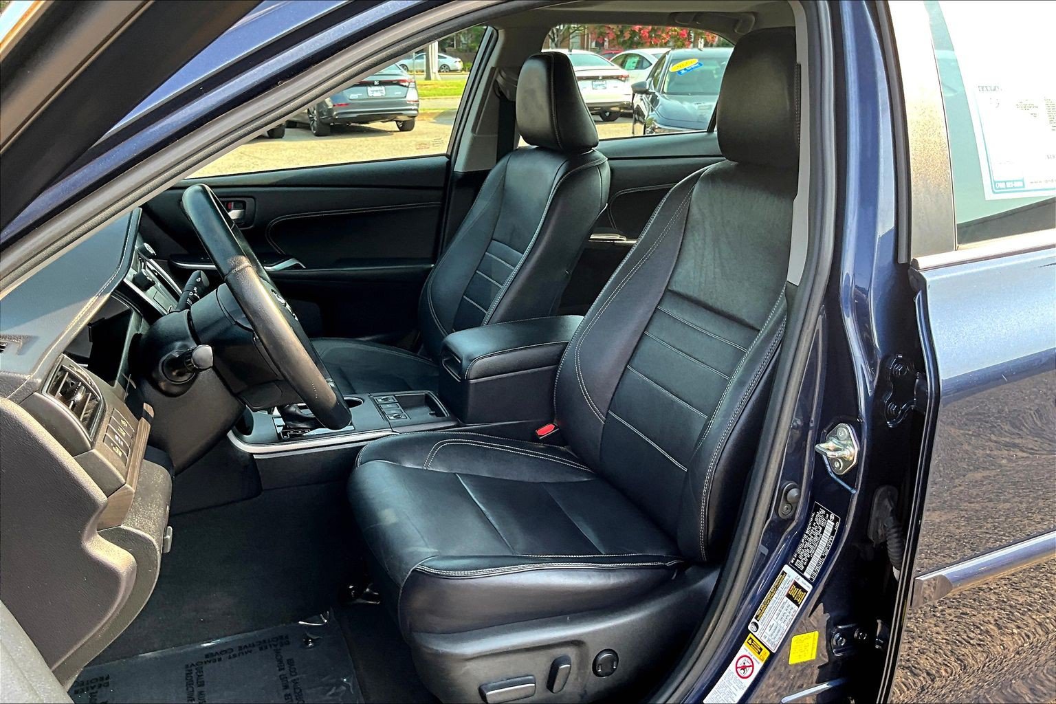 Used 2015 Toyota Camry XLE w/ Moonroof Package FWD image 27