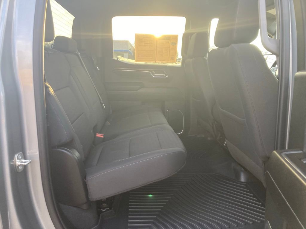 Used 2023 Chevrolet Silverado 1500 LT image 34