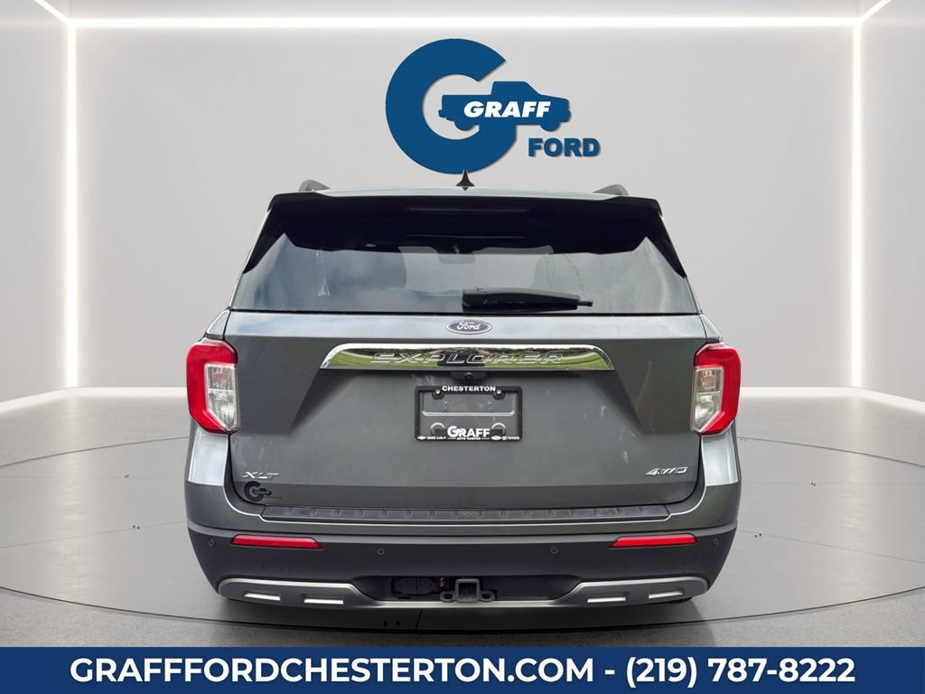 Used 2024 Ford Explorer XLT w/ Equipment Group 202A AWD/4WD image 6