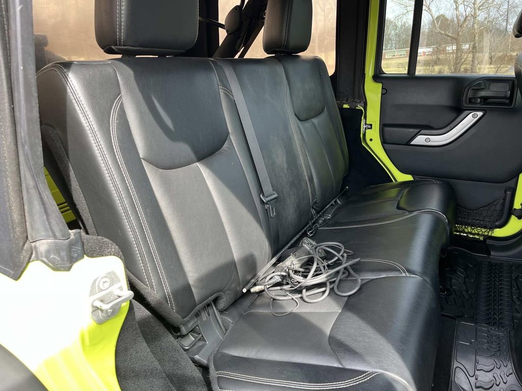 Used 2016 Jeep Wrangler Unlimited Rubicon image 20