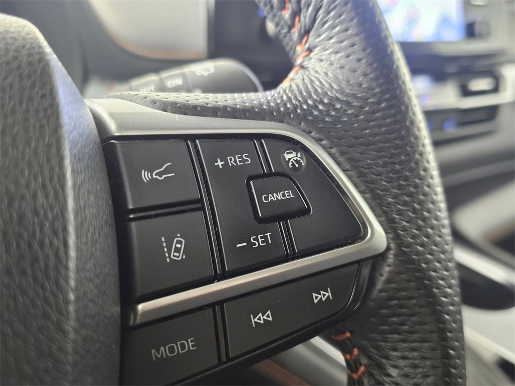 Used 2023 Toyota Sienna XSE image 38