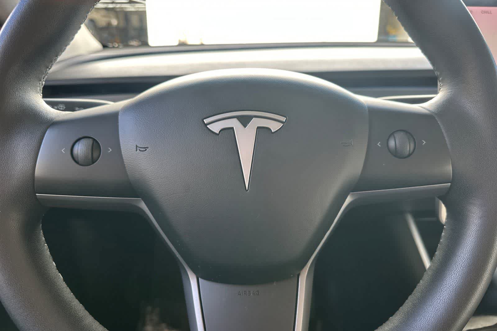 Used 2020 Tesla Model Y Long Range AWD/4WD image 28