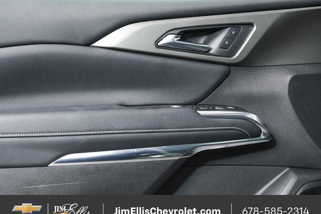 Certified 2025 Chevrolet Traverse LT image 6