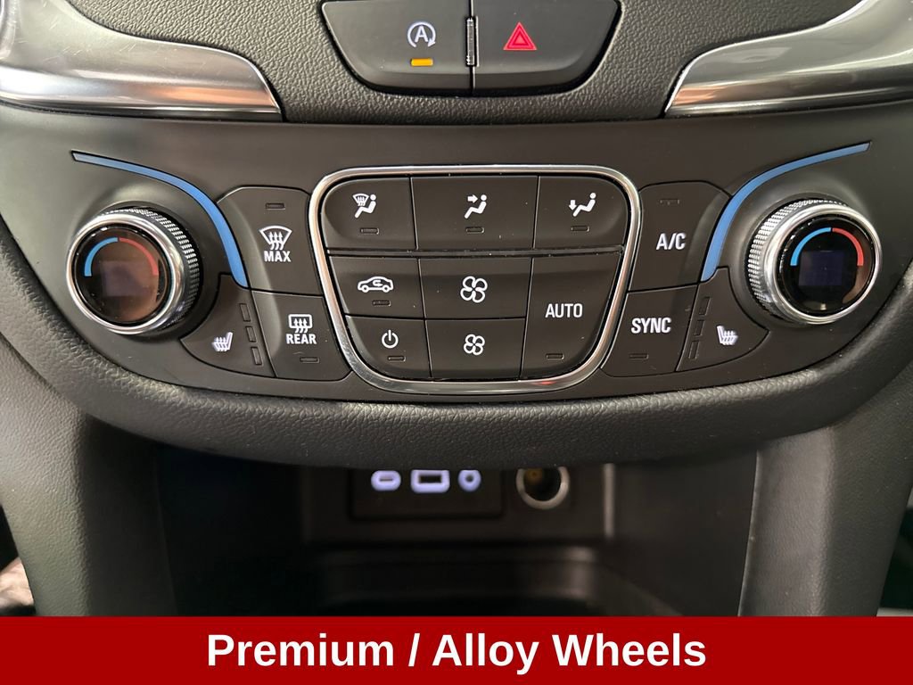 Used 2022 Chevrolet Equinox LT FWD image 16