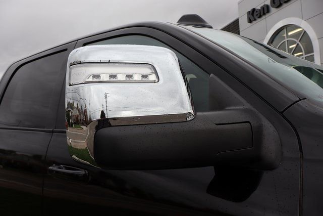 Used 2025 RAM 2500 Laramie image 2