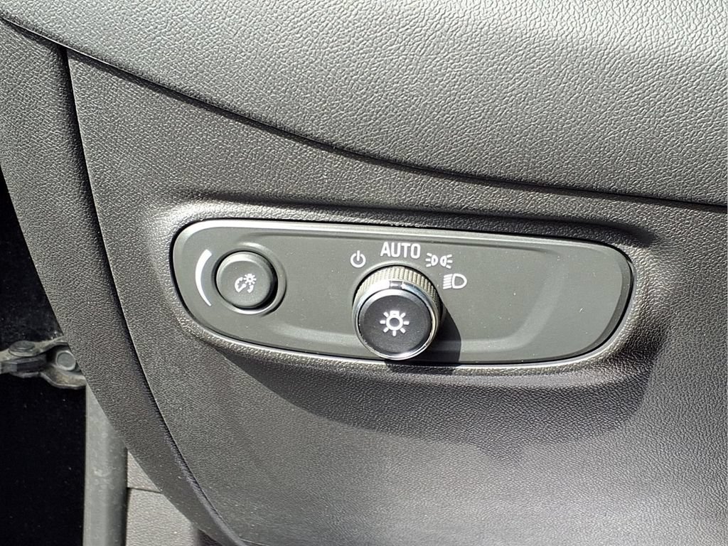 Used 2024 Chevrolet Equinox LT AWD/4WD image 19