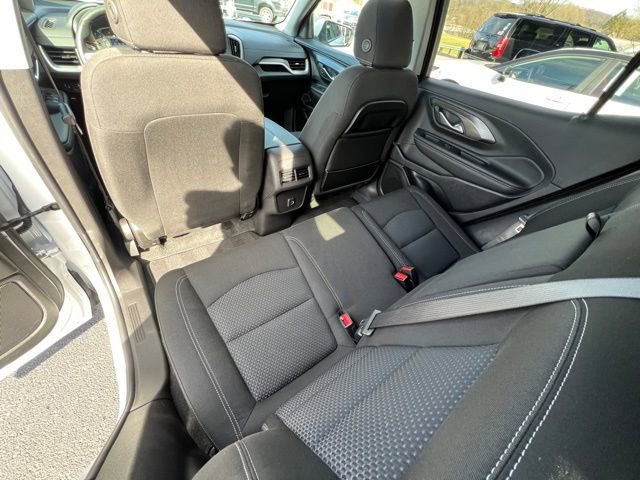 Used 2024 GMC Terrain SLE image 5