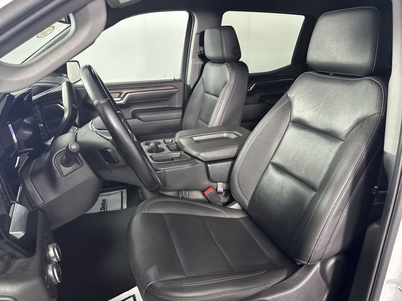 Used 2024 GMC Sierra 1500 SLT RWD image 9