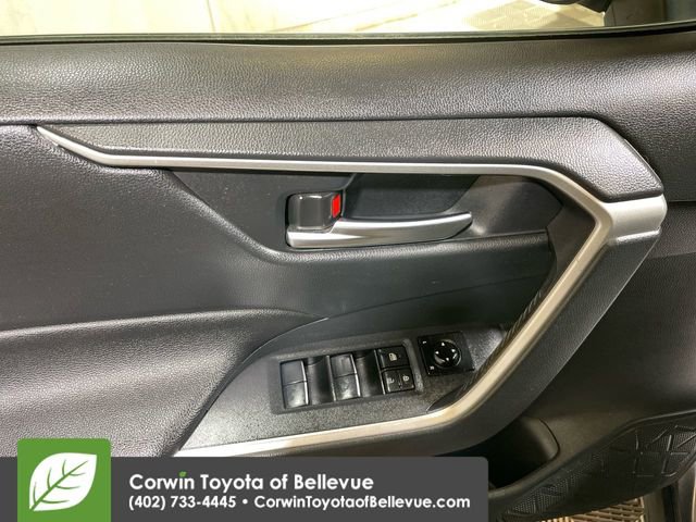 Used 2020 Toyota RAV4 XLE Premium image 26