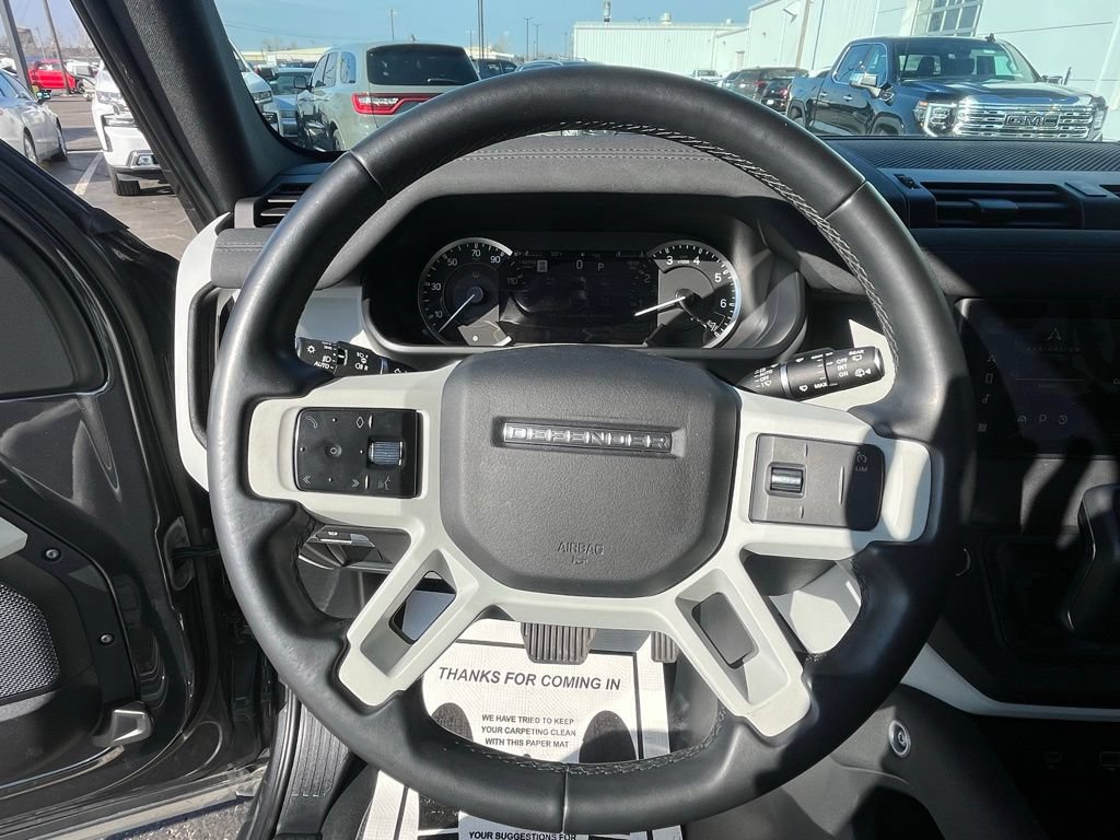 Used 2023 Land Rover Defender 110 SE AWD/4WD image 39