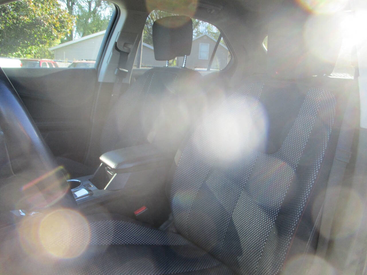 Used 2017 Chevrolet Equinox LT w/ Convenience Package image 10