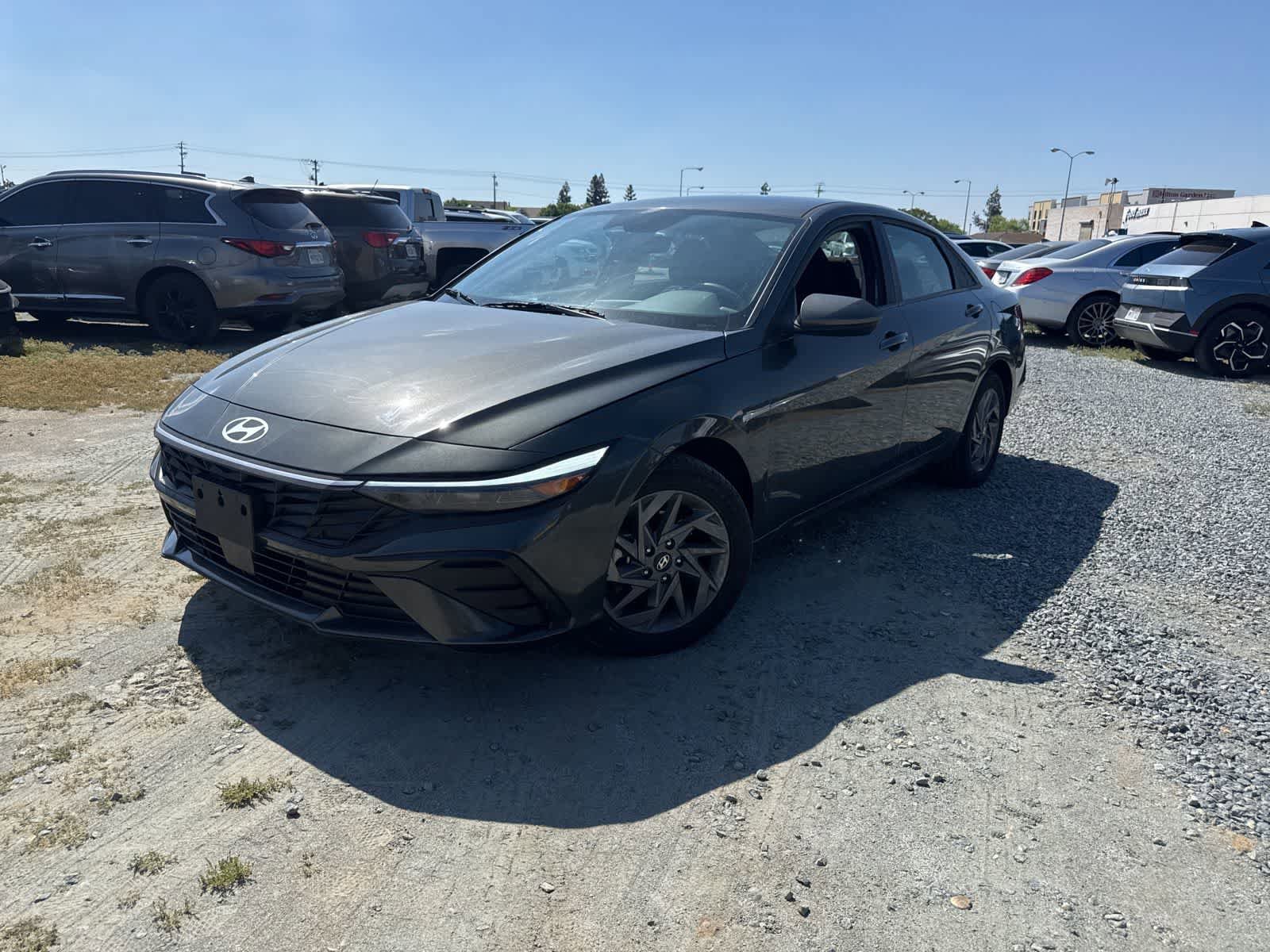 Used 2024 Hyundai Elantra SEL FWD image 1