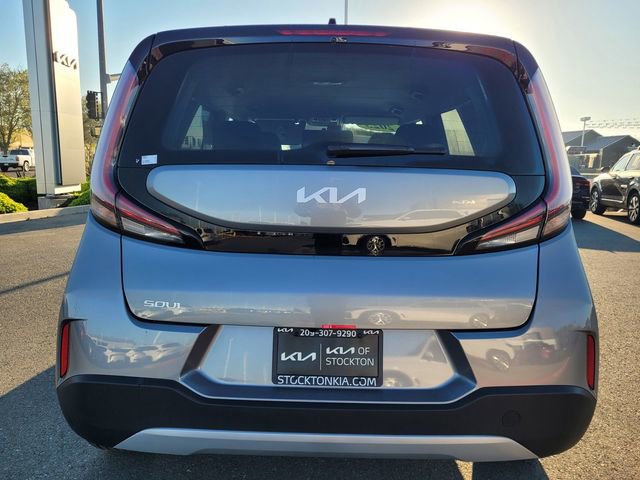 Used 2025 Kia Soul LX image 5