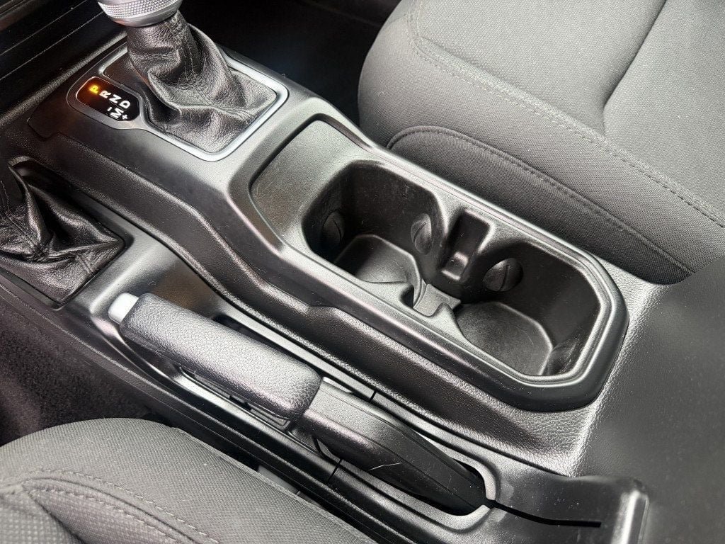 Used 2021 Jeep Wrangler Sport AWD/4WD image 22