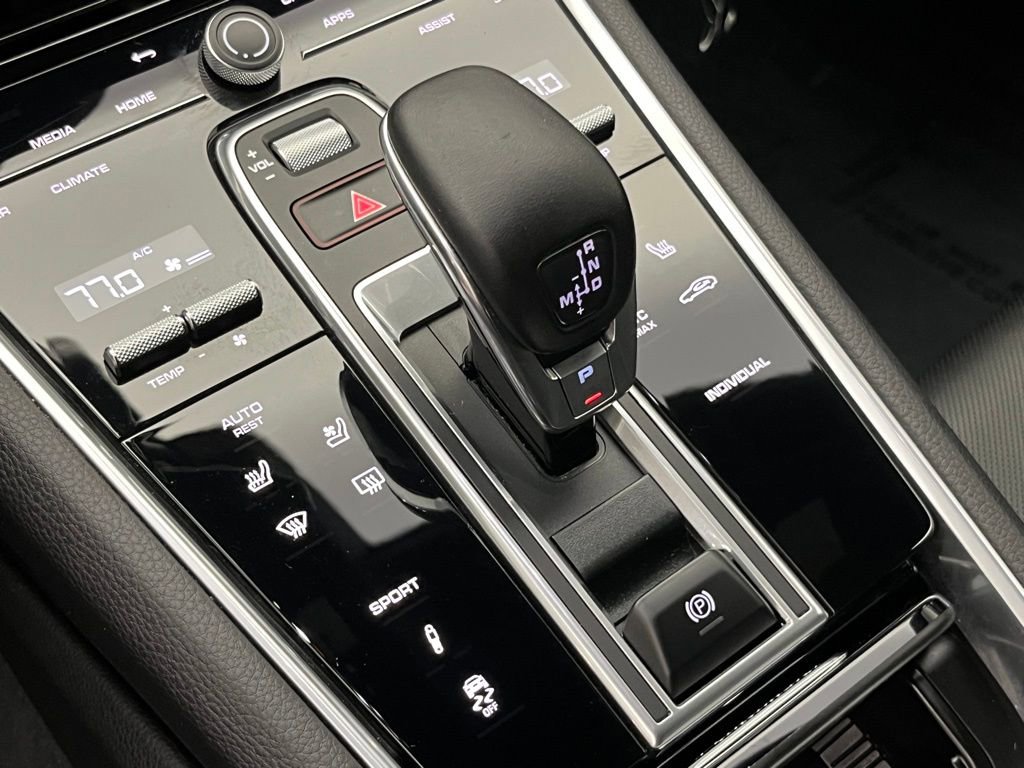 Used 2023 Porsche Panamera image 15