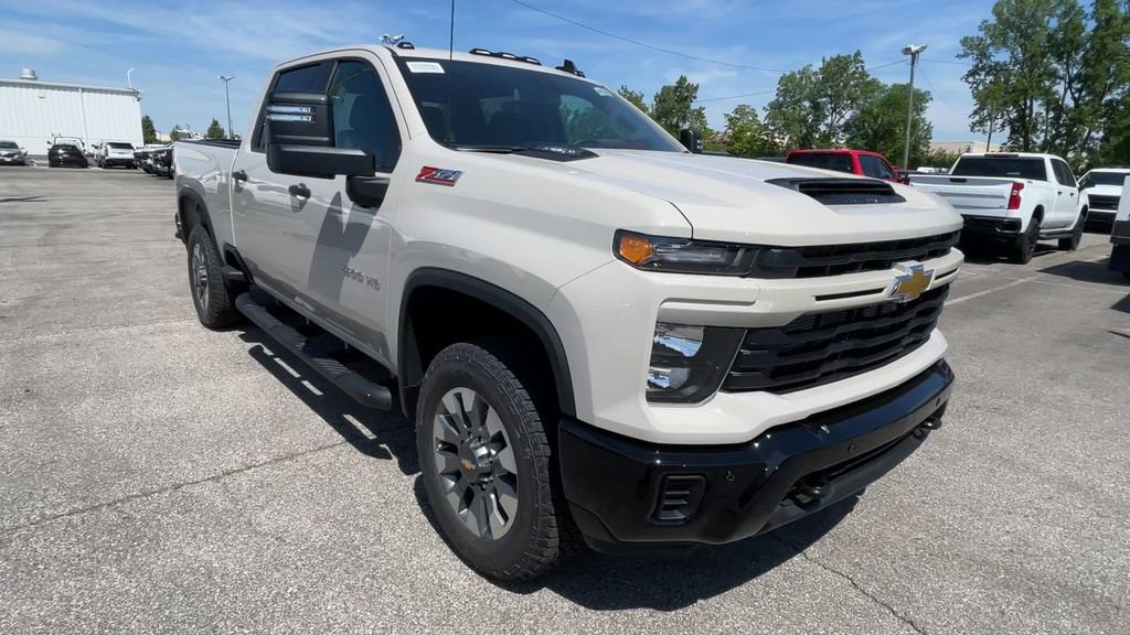 New 2026 Chevrolet Silverado 2500 Custom w/ Custom Value Package AWD/4WD image 4