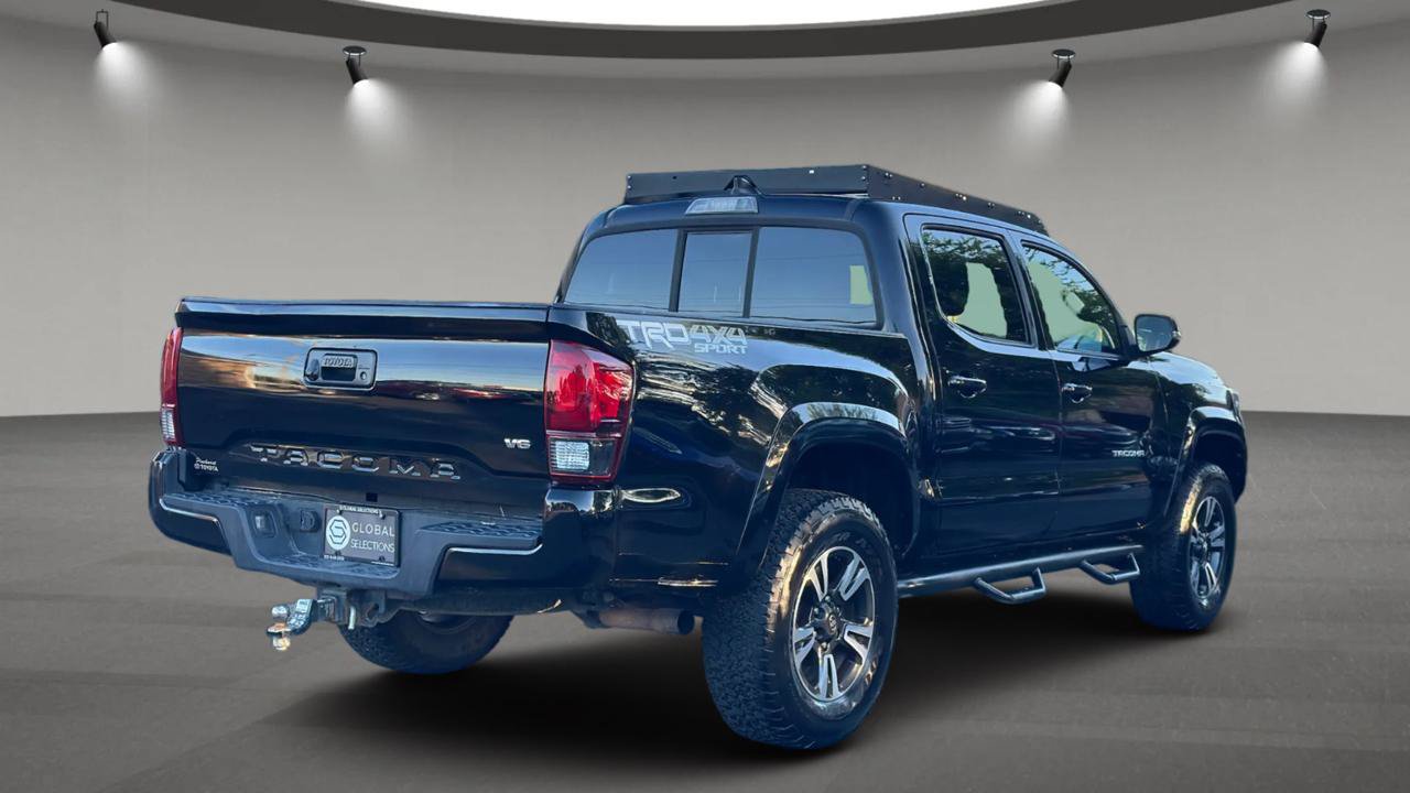Used 2016 Toyota Tacoma TRD Sport w/ Towing Package AWD/4WD image 7