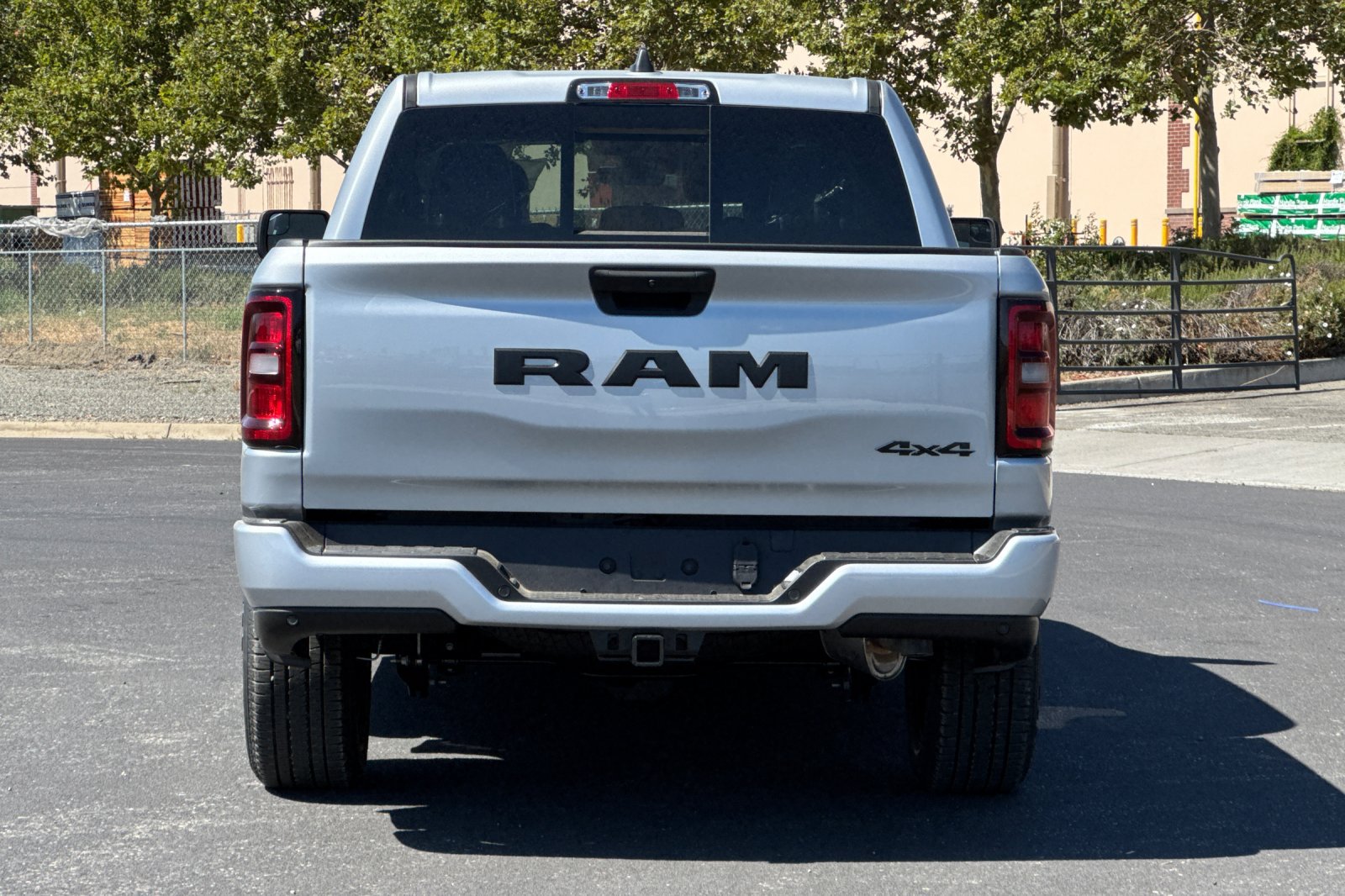New 2026 RAM 1500 Express AWD/4WD image 4