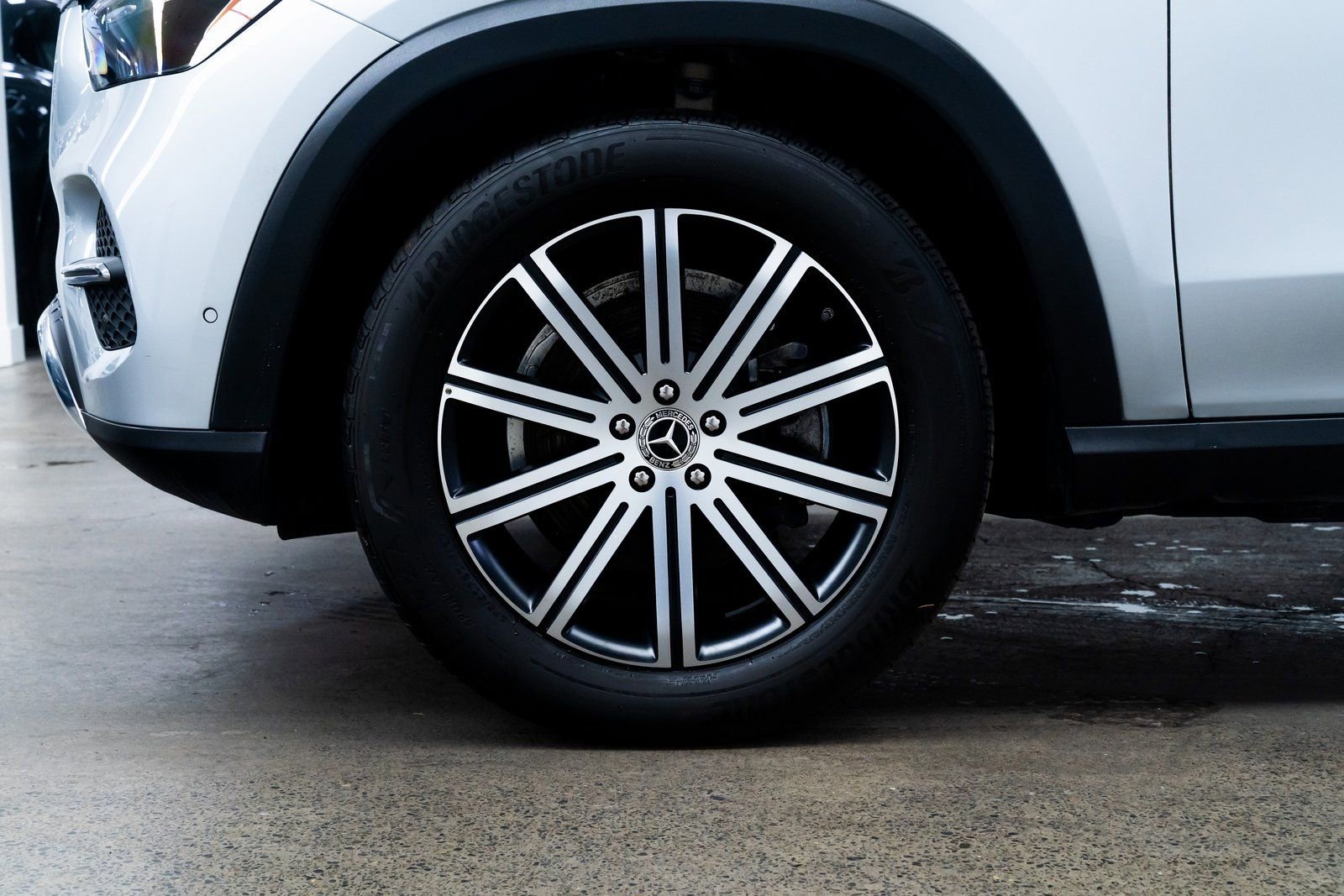 Used 2024 Mercedes-Benz GLE 350 4MATIC image 7