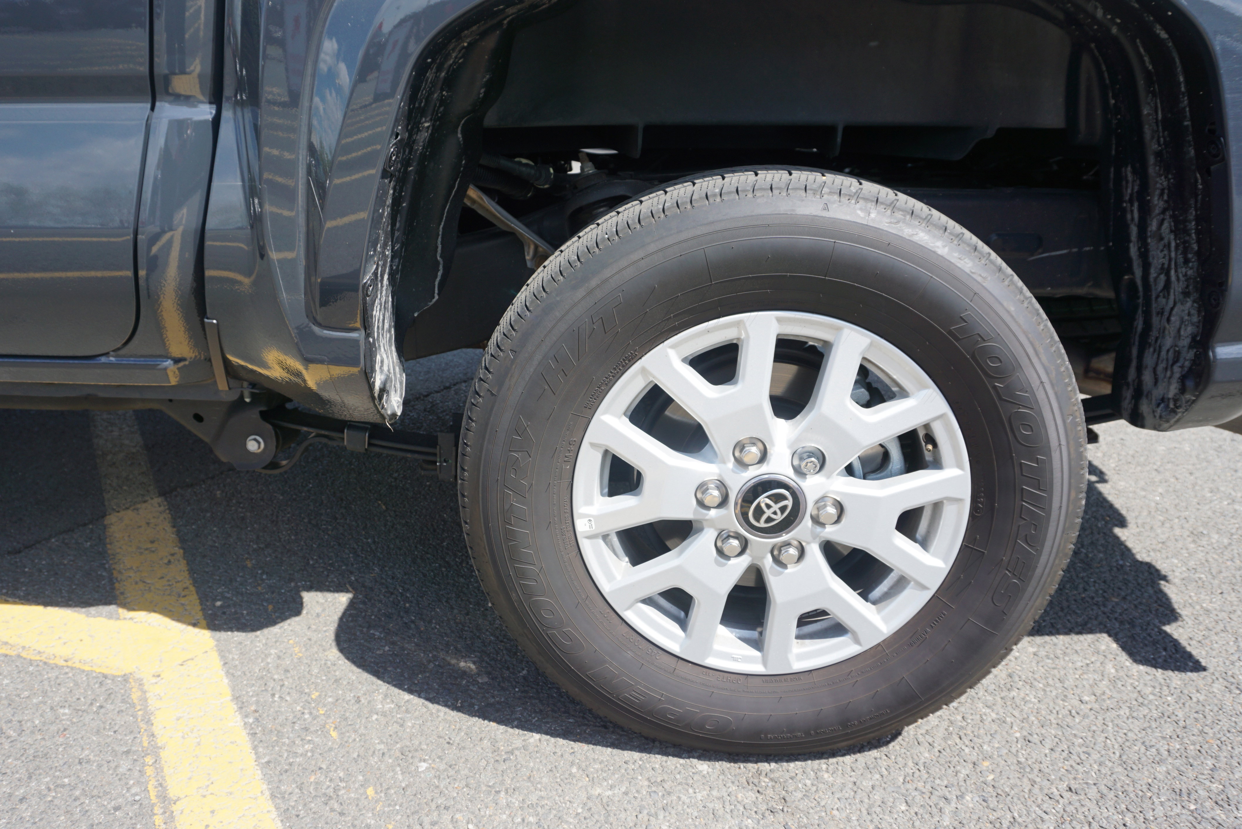 Used 2025 Toyota Tacoma SR w/ SR Upgrade Package image 6