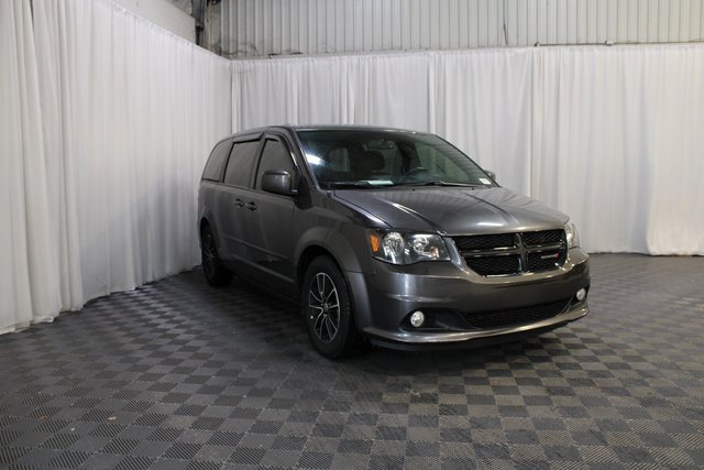 Used 2016 Dodge Grand Caravan SXT image 27