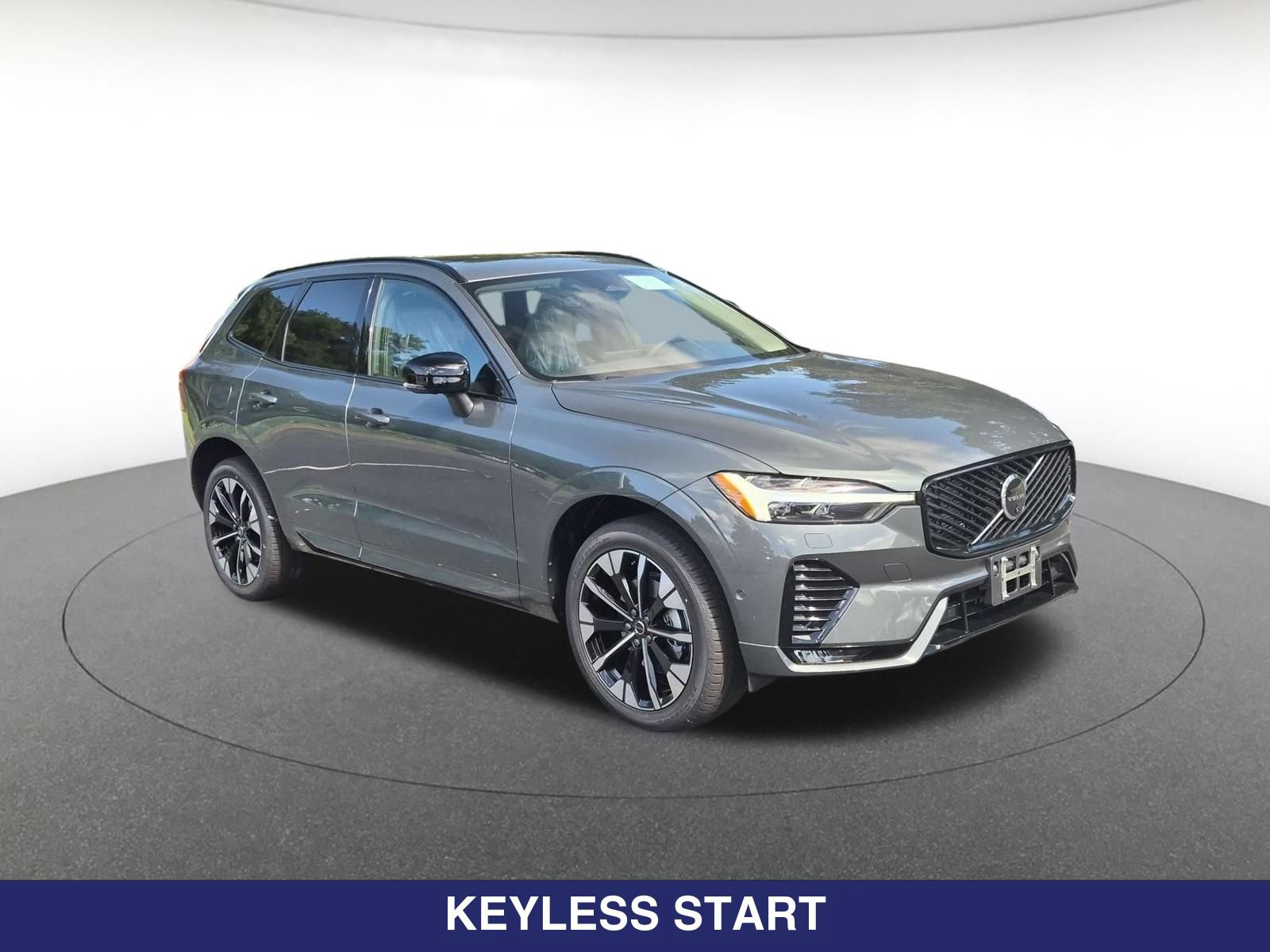 New 2027 Volvo XC60 B5 Ultra AWD/4WD image 3