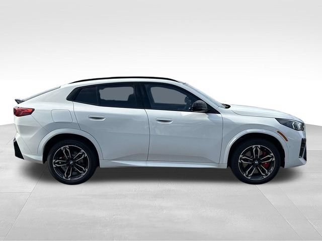 New 2026 BMW X2 xDrive28i w/ Technology Package AWD/4WD image 2