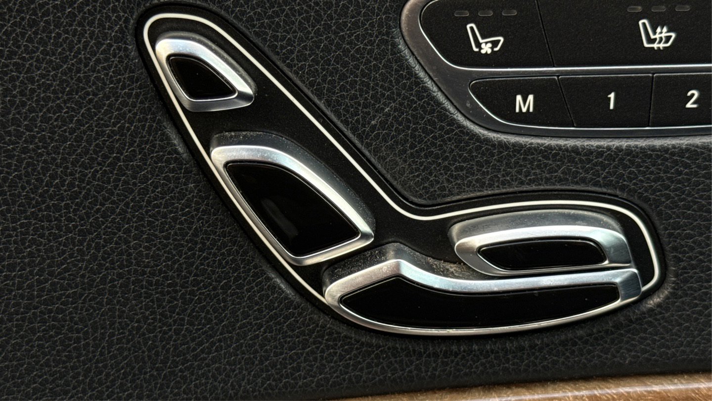 Used 2014 Mercedes-Benz S 63 AMG 4MATIC Sedan image 43