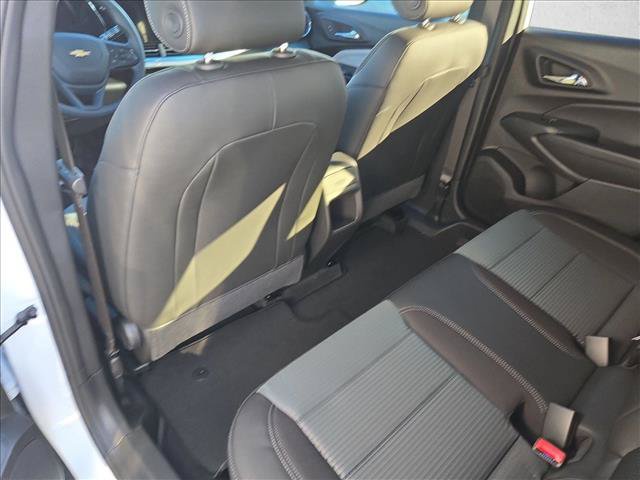 New 2026 Chevrolet Trax LT w/ Sunroof Package FWD image 8