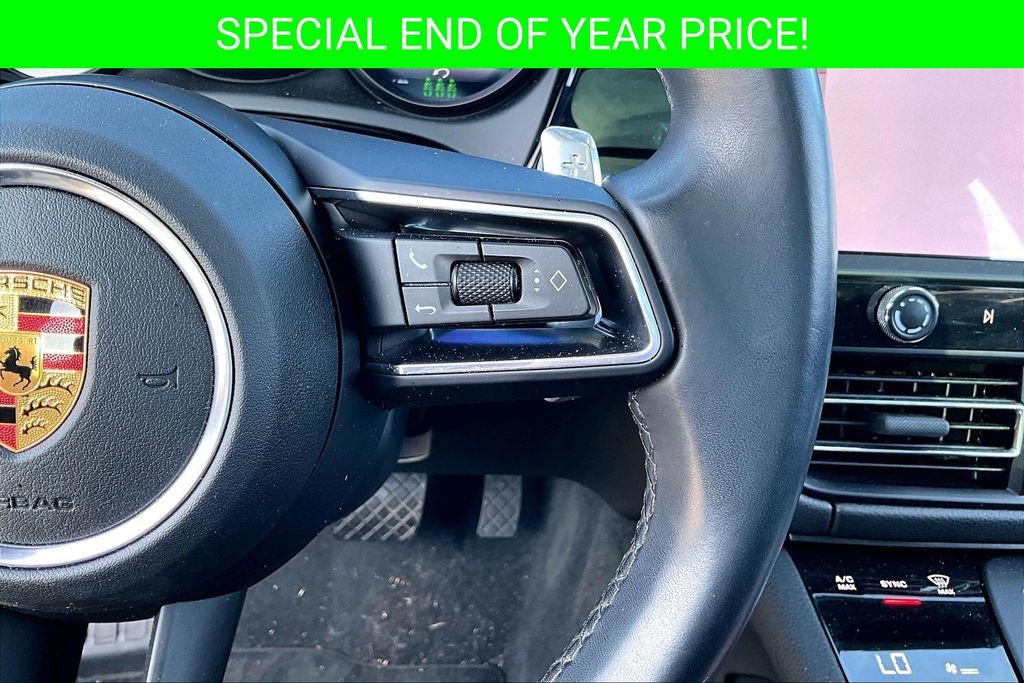 Used 2023 Porsche Macan Turbo image 12
