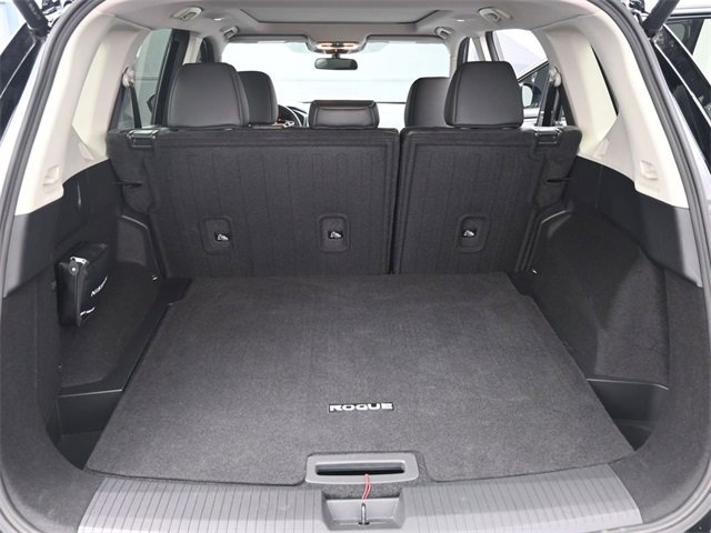 Used 2024 Nissan Rogue SV w/ SV Premium Package image 29