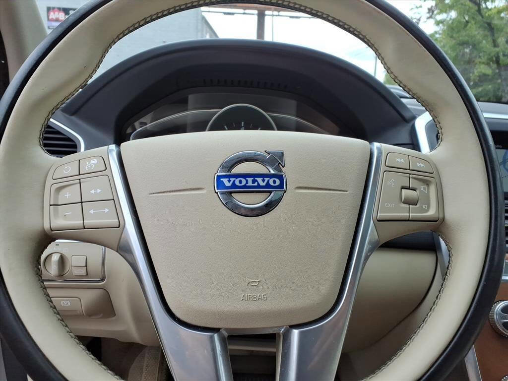 Used 2015 Volvo XC60 T5 Platinum FWD image 27