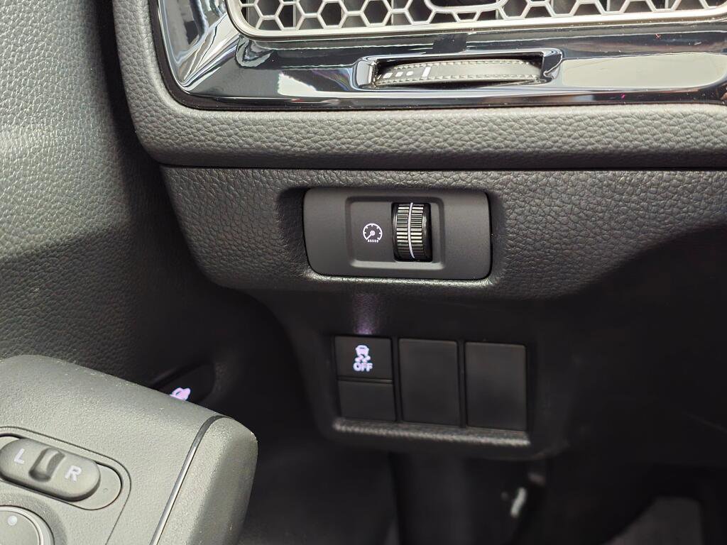 Used 2025 Honda Civic LX image 24