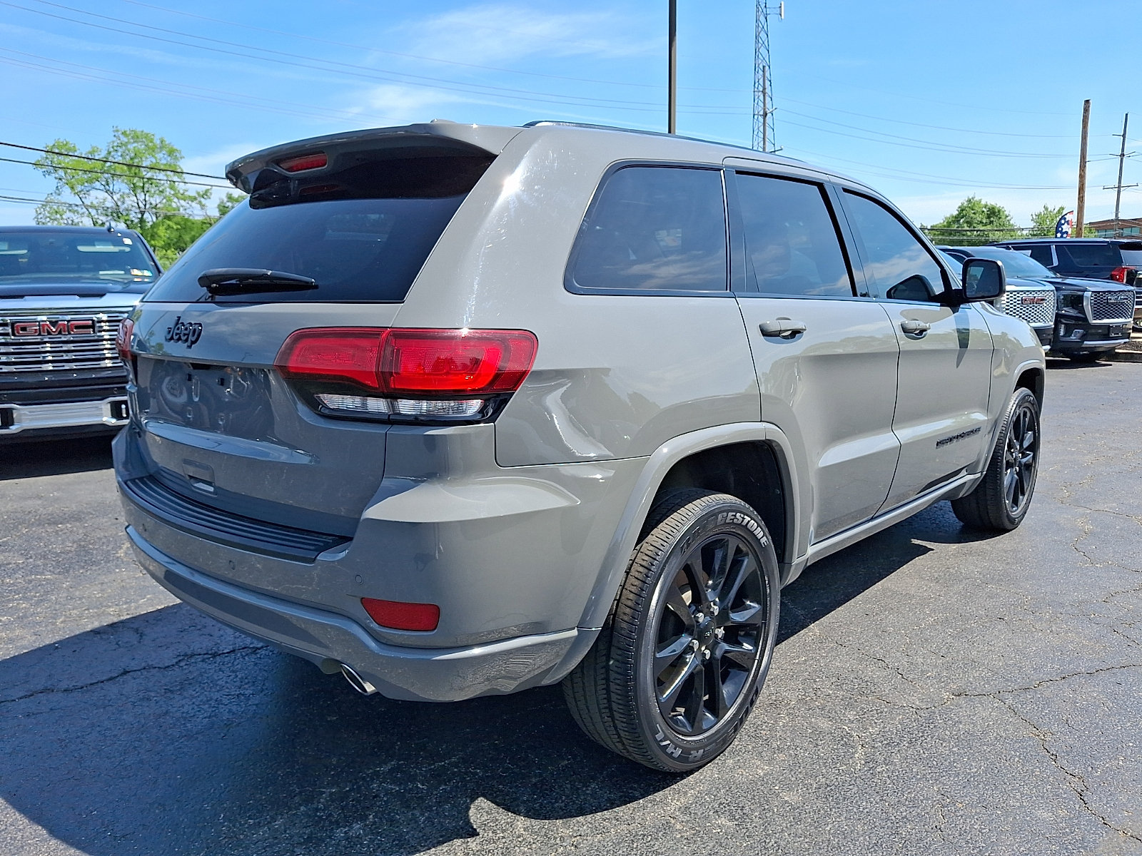 Used 2021 Jeep Grand Cherokee Laredo X AWD/4WD image 6
