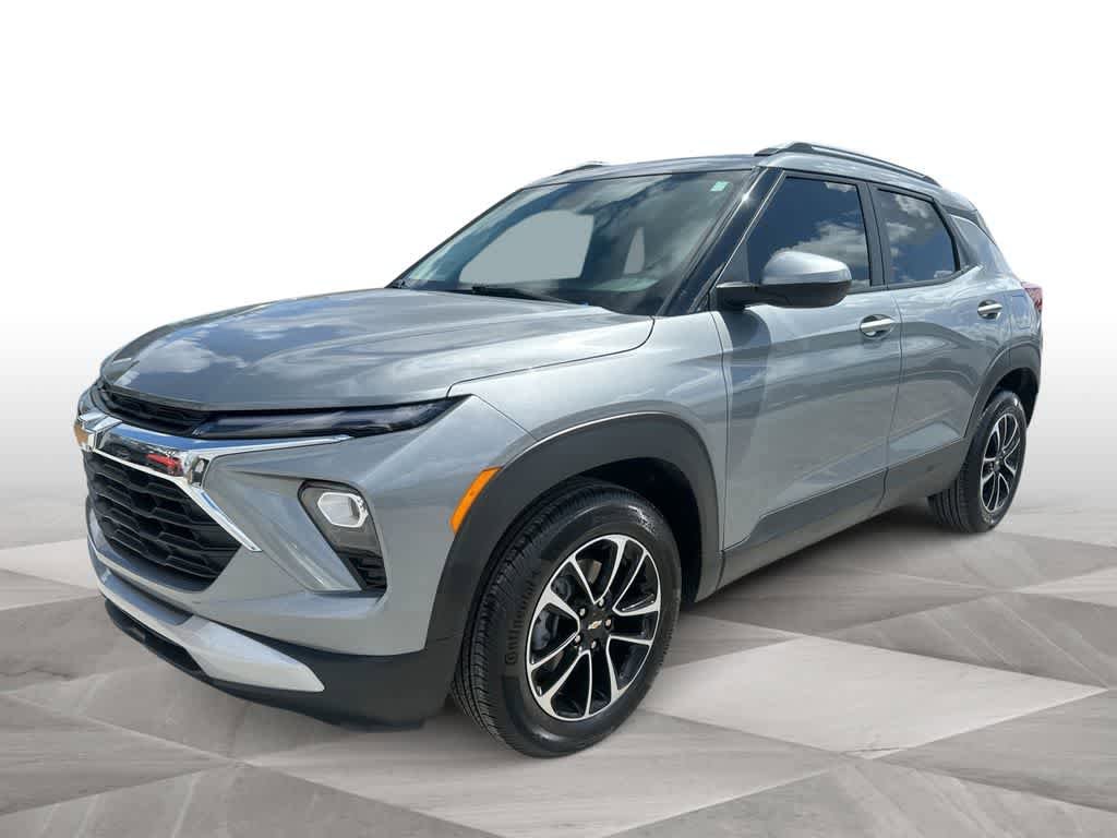 Used 2025 Chevrolet TrailBlazer LT w/ Convenience Package image 1